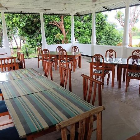 Aligama Cottage Talakolawela Exterior photo
