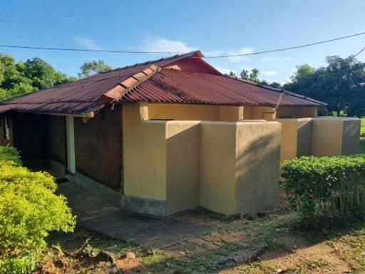 Aligama Cottage Talakolawela Exterior photo